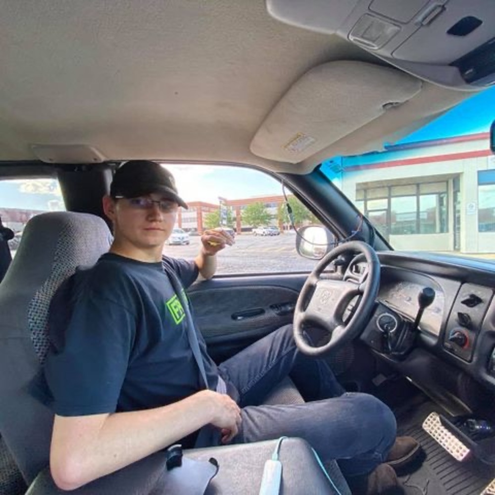 Meet your Posher, Alex